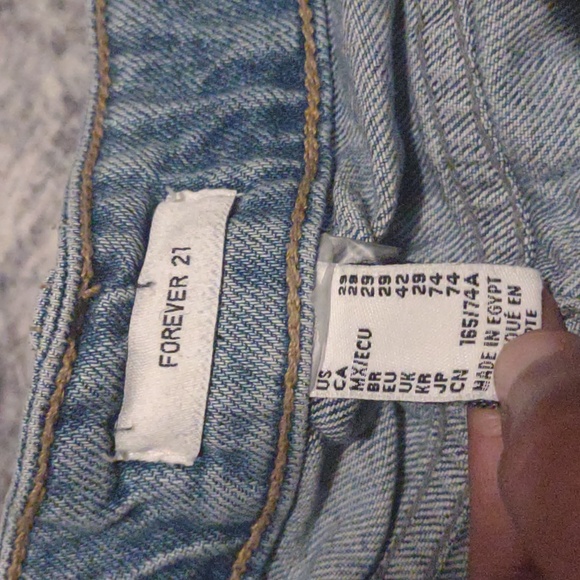 Forever 21 | Distressed Shorts - Picture 2 of 3